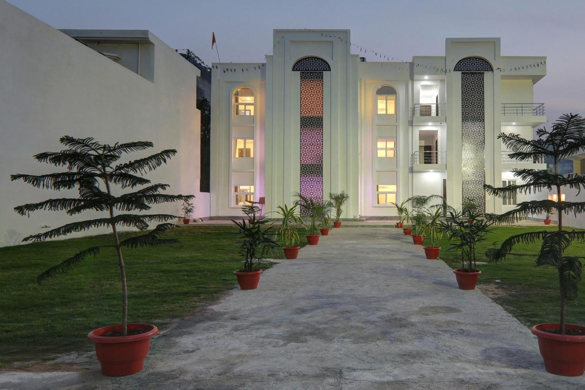 Collection O 83627 Yamuna Palace Hasanganj Exterior foto